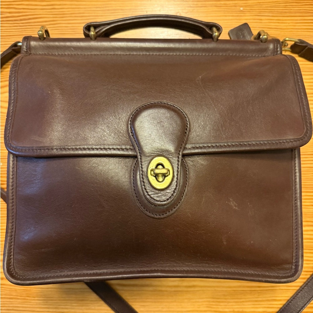 Vintage Coach Willis Bag 9/10 - Made in Hungary, Colour Mahogany